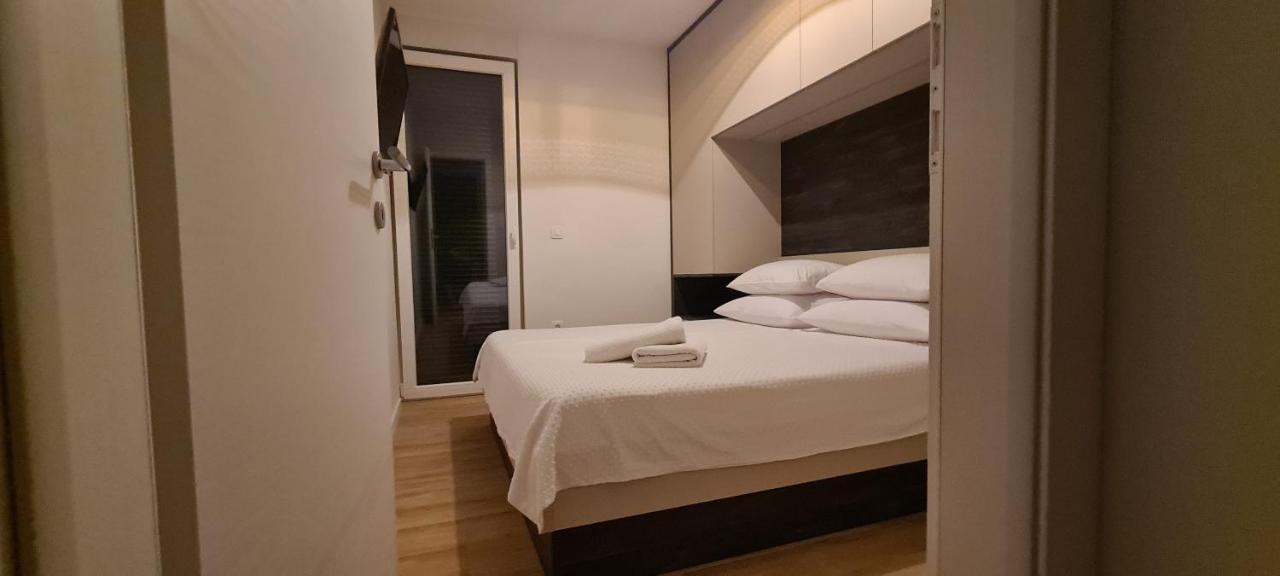 Penthouse Apartman Marcelina In Трогир Экстерьер фото